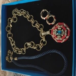 #7-Heidi Daus "NEWPORT CHIC" Necklace And EARRINGS